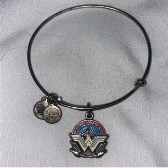 Retired 2017 Alex and Ani Wonder Woman “Strength, Grace, Love” Silver Bracelet - Picture 1 of 2